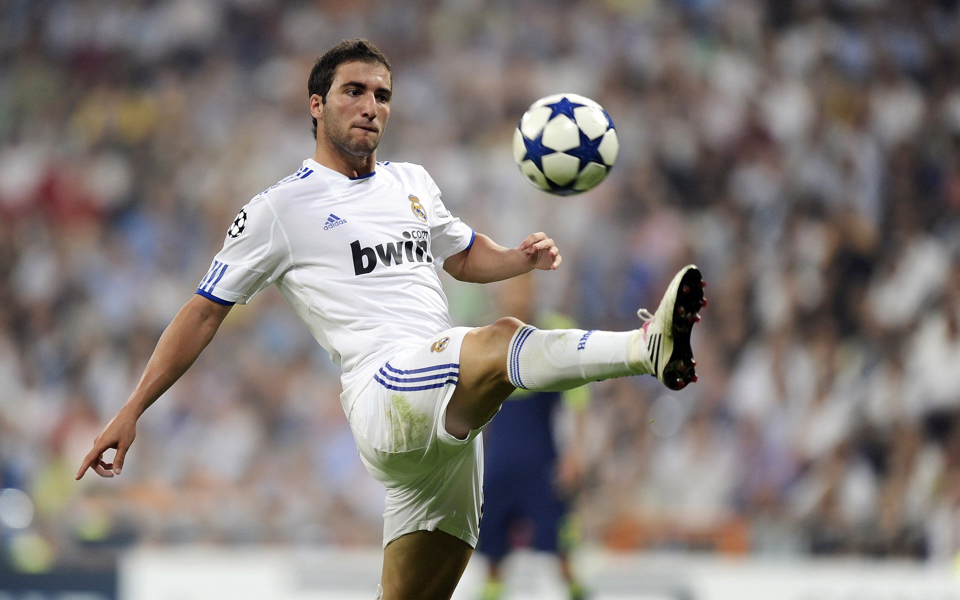 本轮最耀眼：哪位球员拿下“全场最佳”！，全场最佳选手